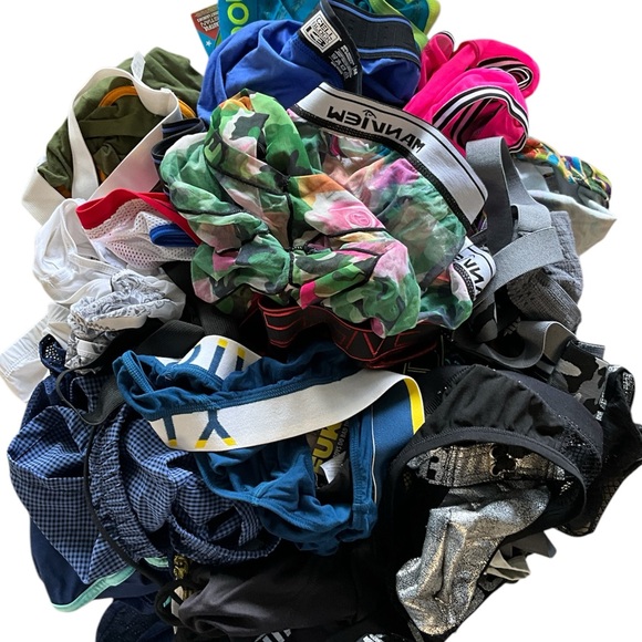 😜 Mystery Box 😜 - Picture 2 of 7